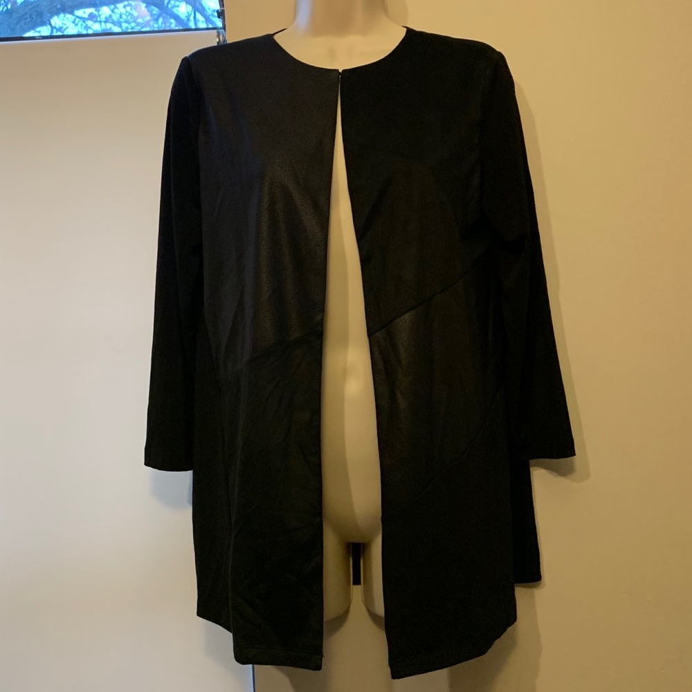 Cardigan - Picture 2 of 4